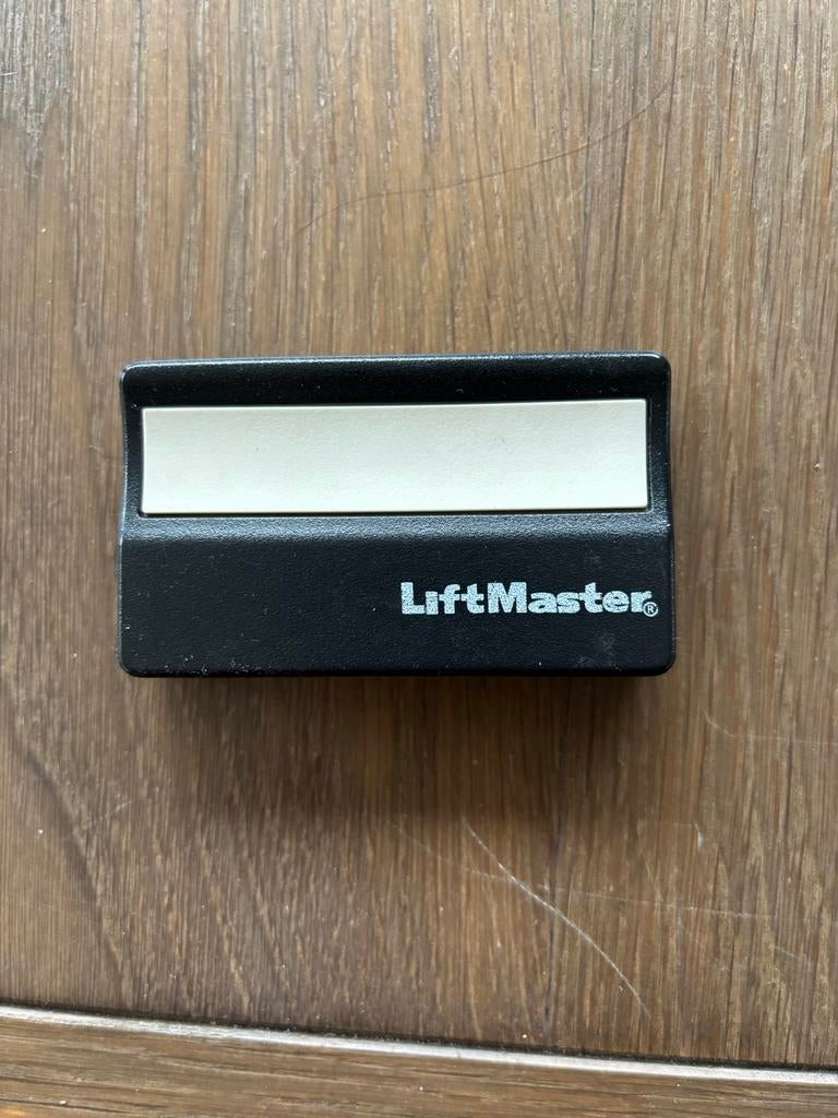 LiftMaster chamberlain Afstandsbediening Elektr. Garagedeur, Gebruikt, Overige typen, Ophalen of Verzenden, 120 cm of meer