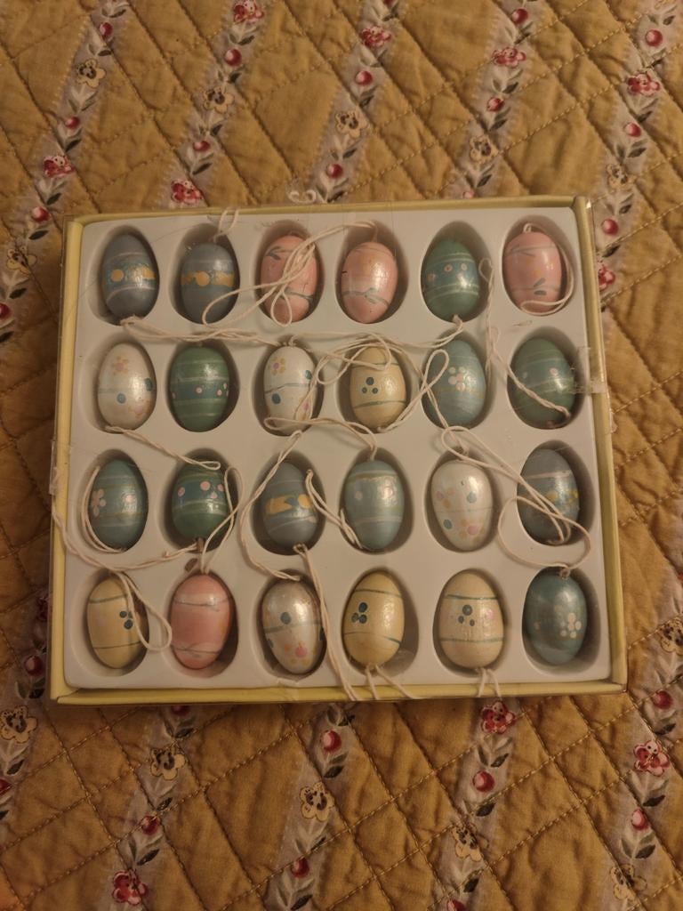 Houten paas eitjes pastel voor paastak versiering, Ophalen, Zo goed als nieuw