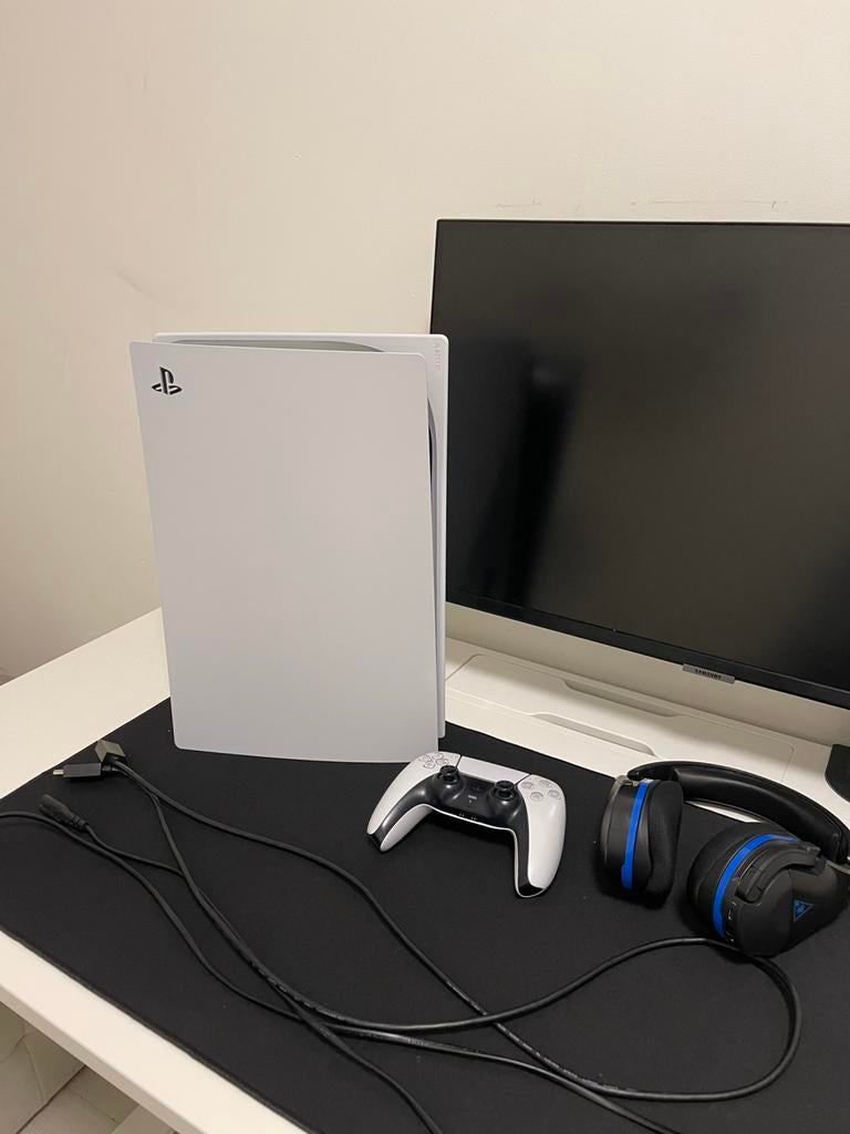 Playstation 5 met headset, Ophalen of Verzenden, Zo goed als nieuw