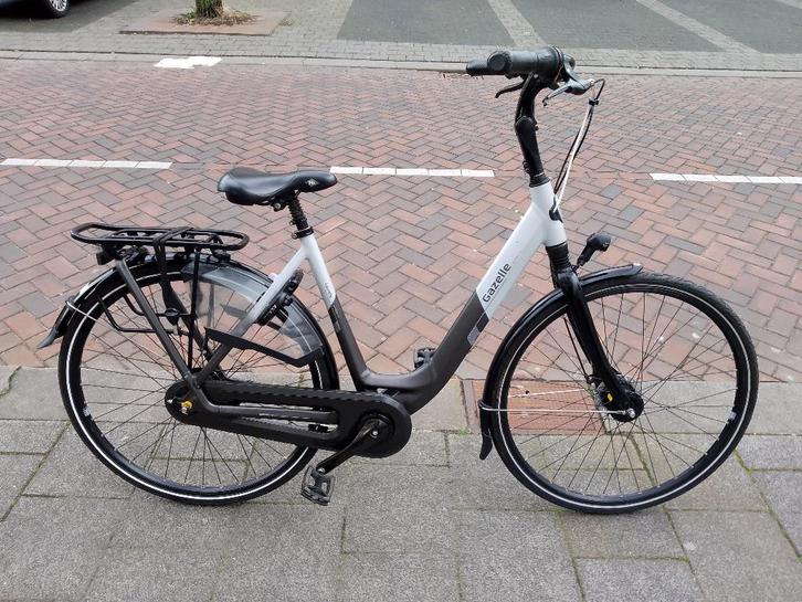 Gazelle Grenoble C8 d53 damesfiets bijna nieuwstaat!, Fietsen en Brommers, Fietsen | Dames | Damesfietsen, Zo goed als nieuw, Gazelle