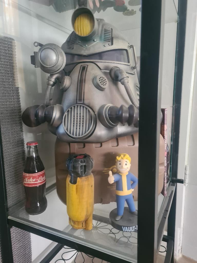 Fallout verzameling - props - merch, Ophalen, Zo goed als nieuw