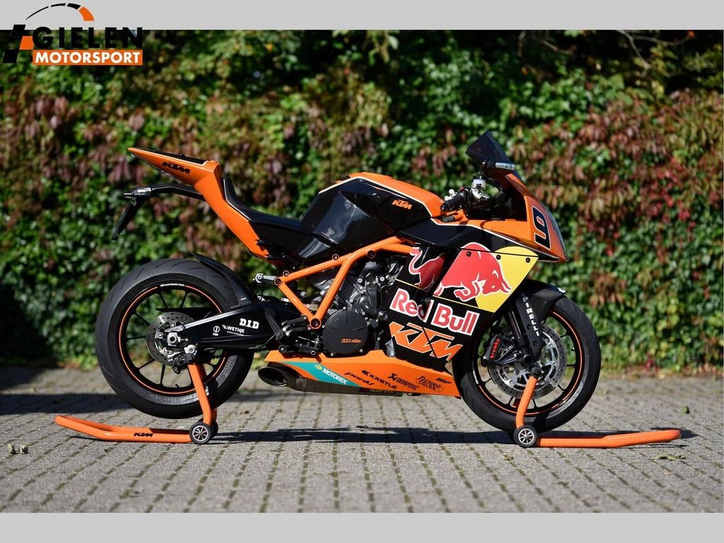 KTM RC8 R RED BULL EDITION RC8R 1190 R nr. 18/100, 1150 cc, 2 cilinders, KTM, Motorrijbewijs A