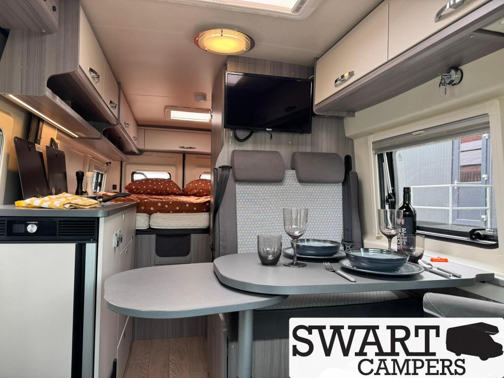 Hobby Vantana Ontour Edition 65 ET, 2 pers. lengtebedden, Caravans en Kamperen, Ringverwarming, Hobby, Tot en met 2, Bedrijf