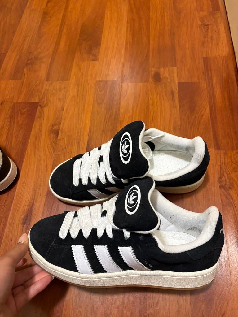 Sneakers addidas 41 1/3, Kleding | Dames, Schoenen, Ophalen of Verzenden, Zo goed als nieuw, Zwart, Sneakers of Gympen