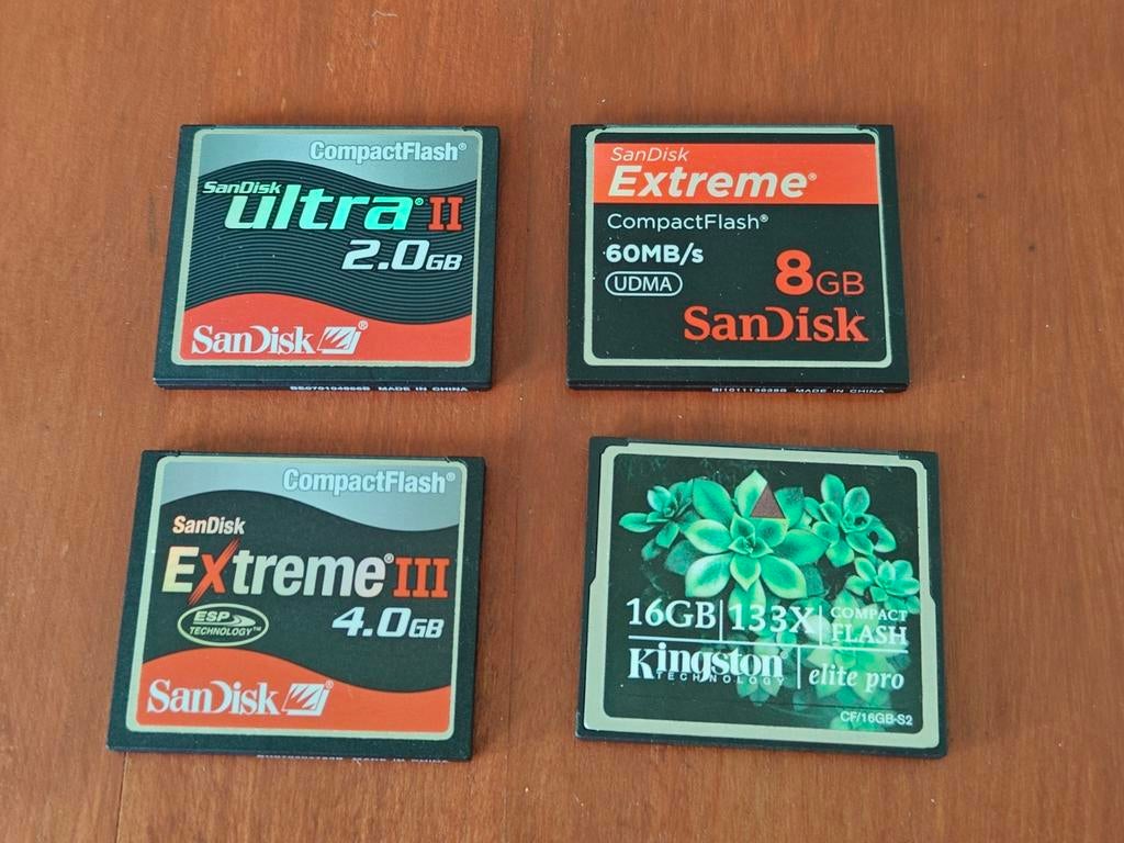 CF Kaarten verschillende Beschikbaar, Audio, Tv en Foto, Fotografie | Geheugenkaarten, Gebruikt, Diverse zie de adv., Ophalen of Verzenden