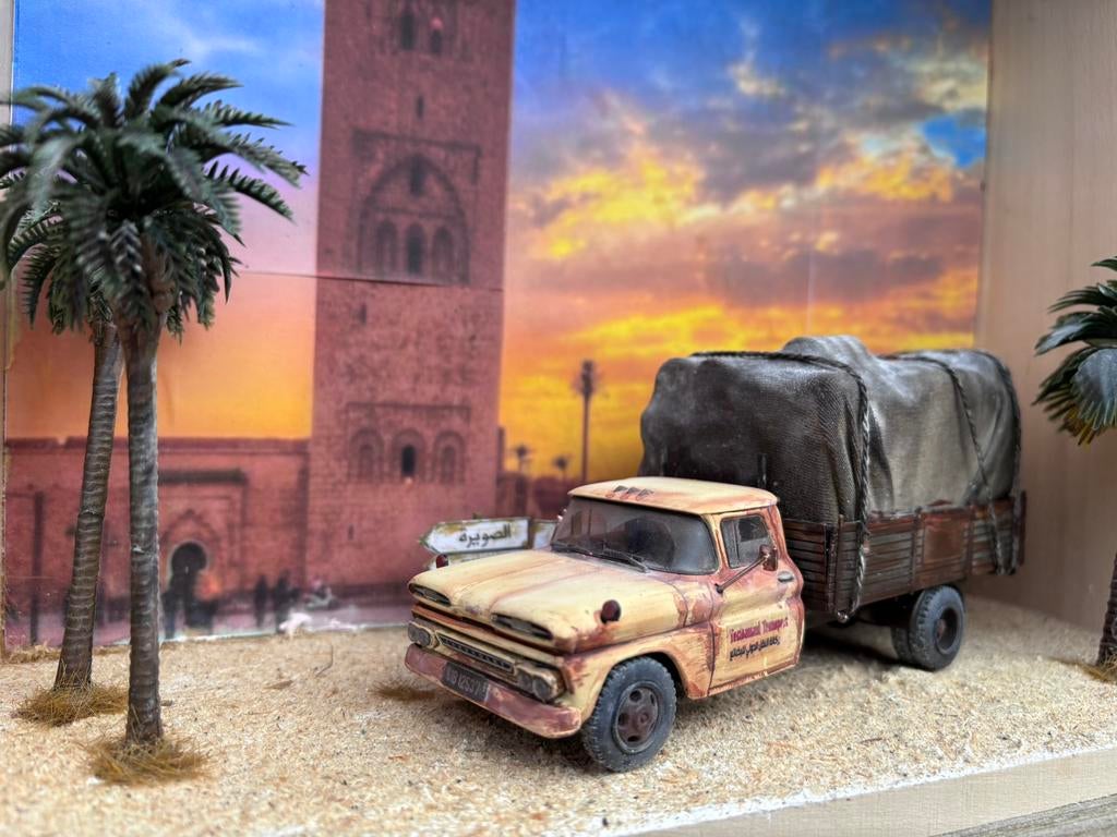 Marakkesh express, Chevrolet C30, incl. Display, Ophalen of Verzenden, Nieuw, Bus of Vrachtwagen, Universal Hobbies