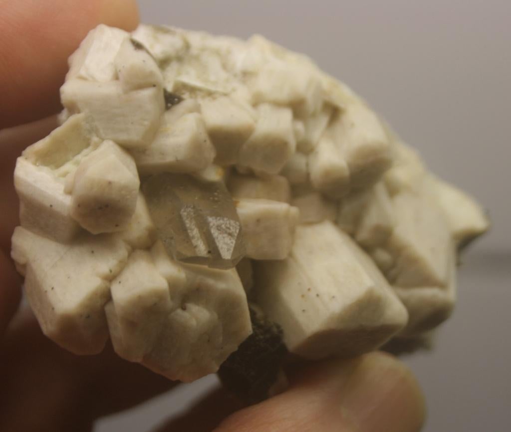 Orthoklaas, Rookkwarts, Aegerien Mount Malosa. Zomba, Verzamelen, Mineralen en Fossielen, Overige typen, Ophalen of Verzenden