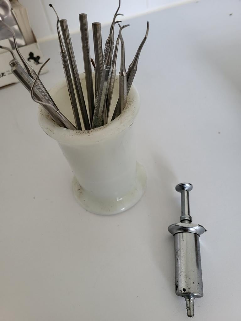 Vintage Tandarts Instrumenten Set met Spuit, Antiek en Kunst, Ophalen of Verzenden