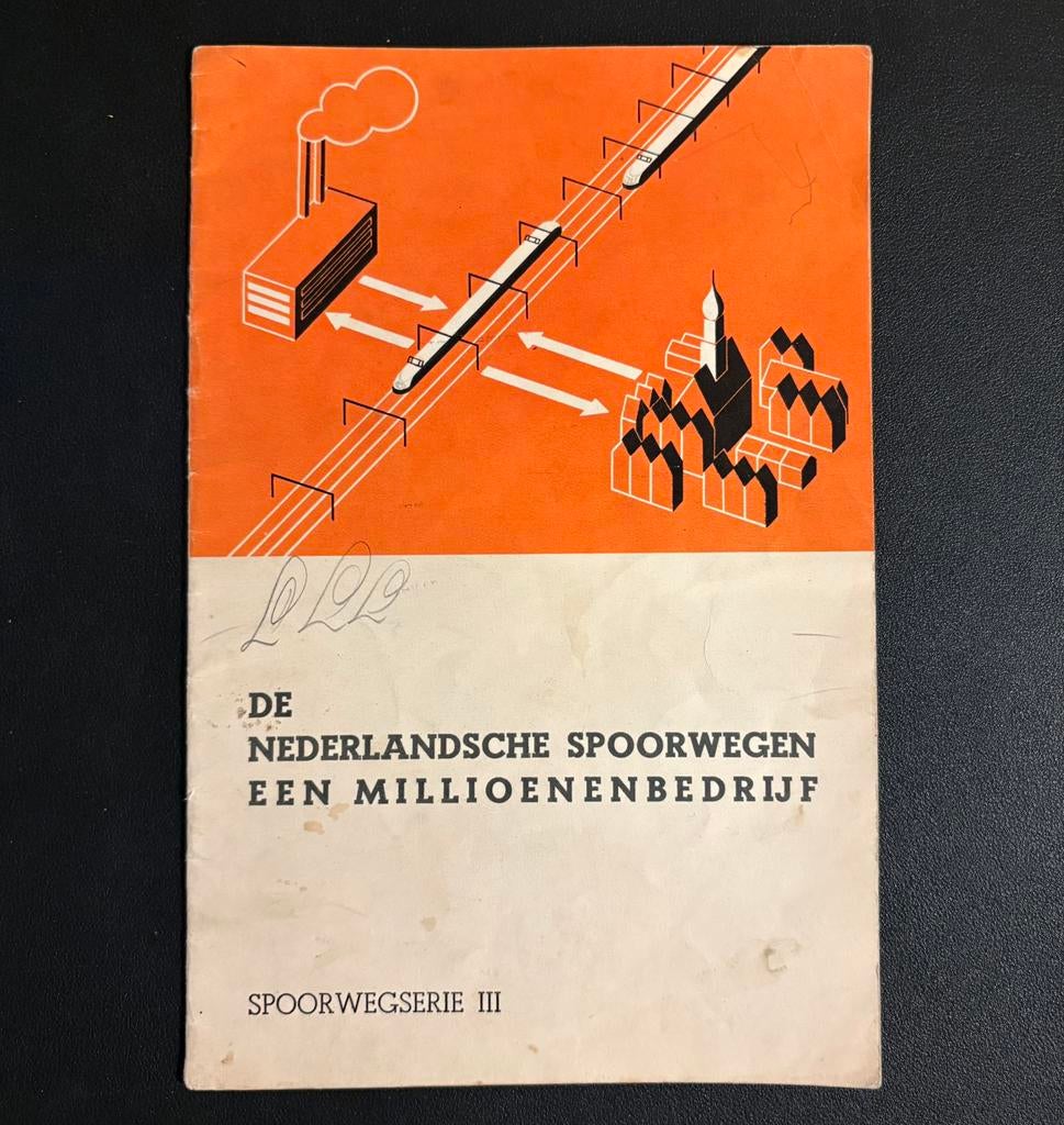 De Nederlandsche Spoorwegen een millioenbedrijf (1940), Ophalen of Verzenden, Gebruikt, Trein, Boek of Tijdschrift
