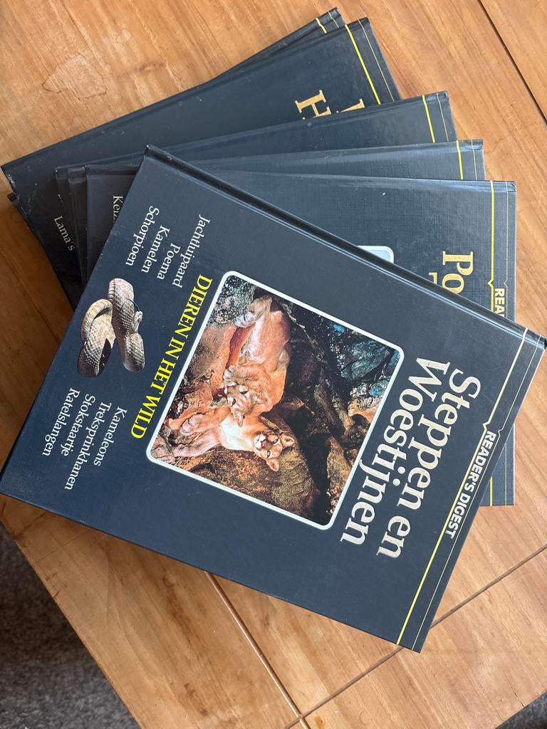 Dieren in het Wild: Steppen en Woestijnen - Reader's Digest, Boeken, Natuur, Zo goed als nieuw, Natuur algemeen, Ophalen of Verzenden