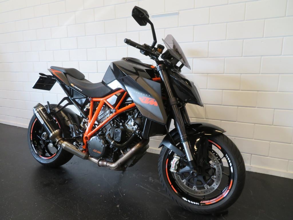 KTM KTM 1290 SUPERDUKE R SUPER DUKE (bj 2016), Bedrijf, 1290 cc, Naked bike