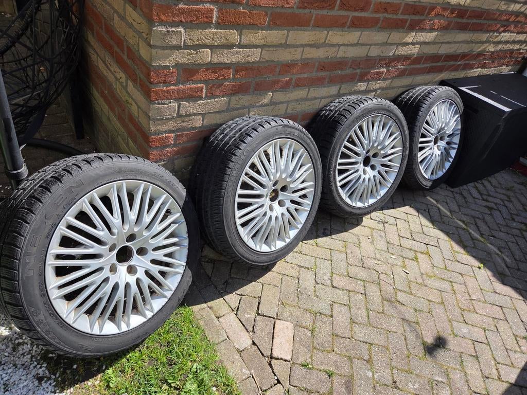 Alfa Romeo Giulietta QV 17” velgen met winterbanden, Ophalen, Gebruikt, Velg(en), 17 inch