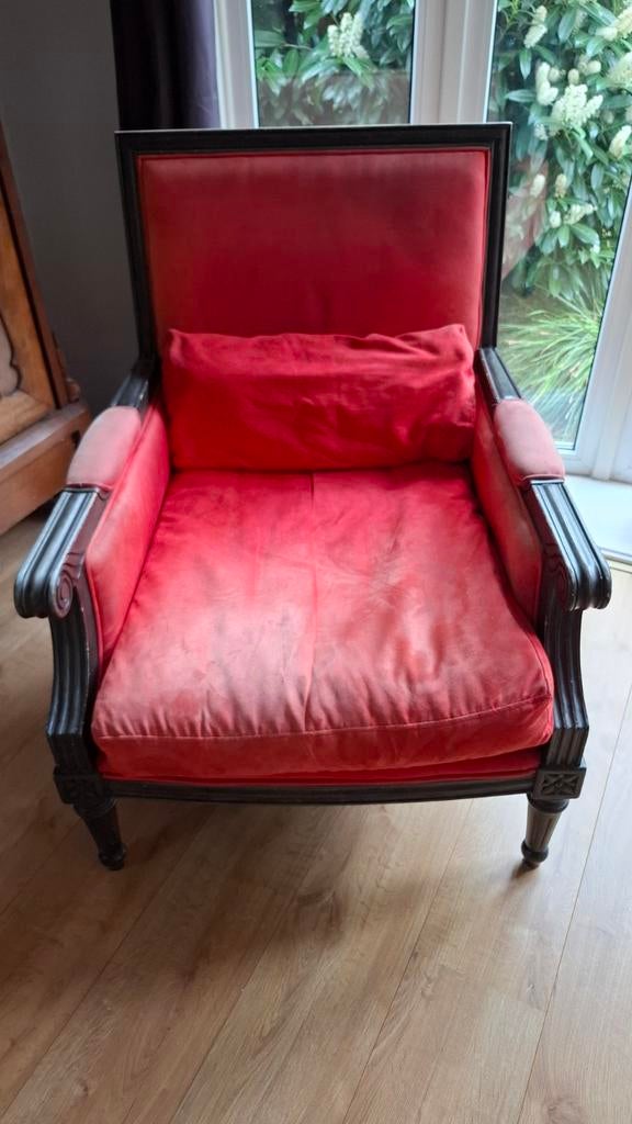 Oude vintage stoel, rood met hout, Ophalen