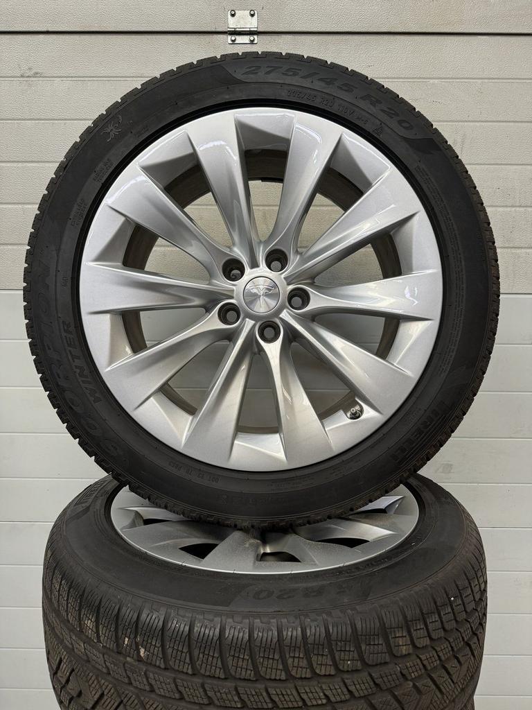 DEMO SET 20’’ TESLA MODEL X VELGEN WINTERBANDEN TURBINE, Auto-onderdelen, Banden en Velgen, -, -, Banden en Velgen, Ophalen of Verzenden