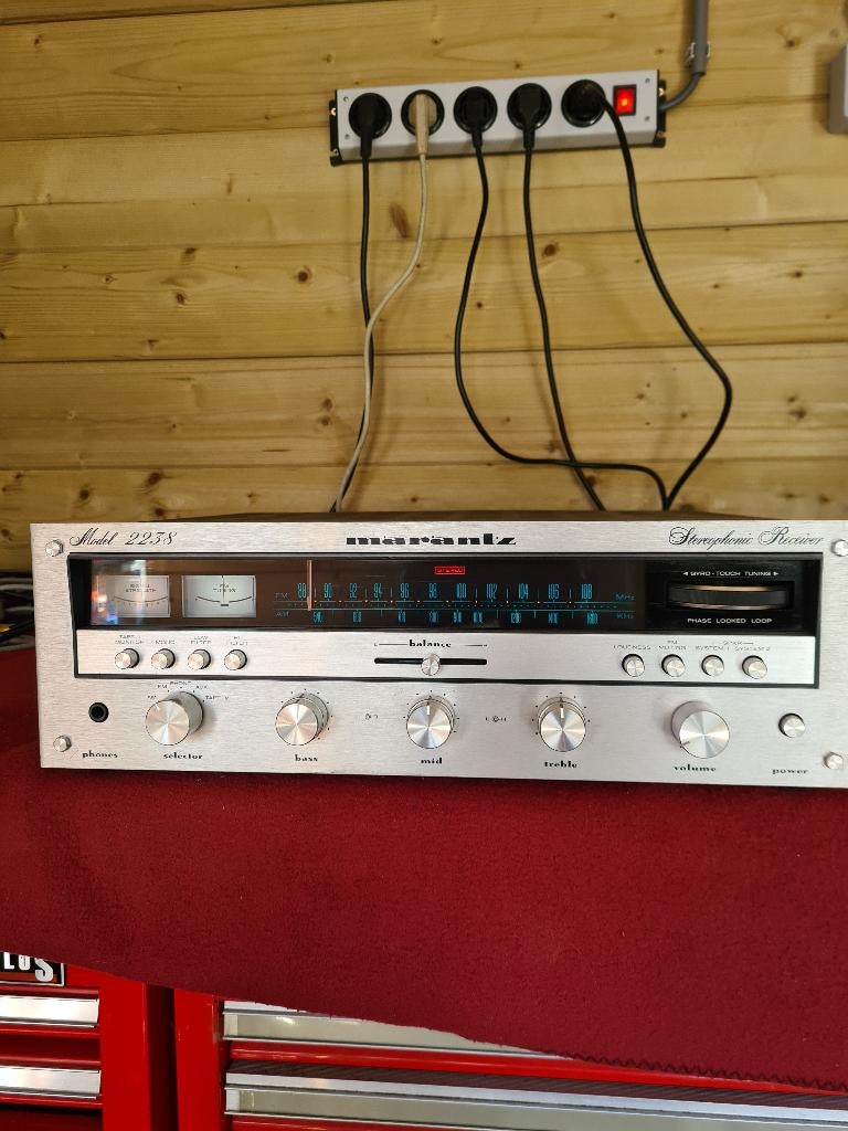 Marantz receiver model 2238 in prima staat, Audio, Tv en Foto, Versterkers en Receivers, Marantz, Ophalen of Verzenden, Zo goed als nieuw