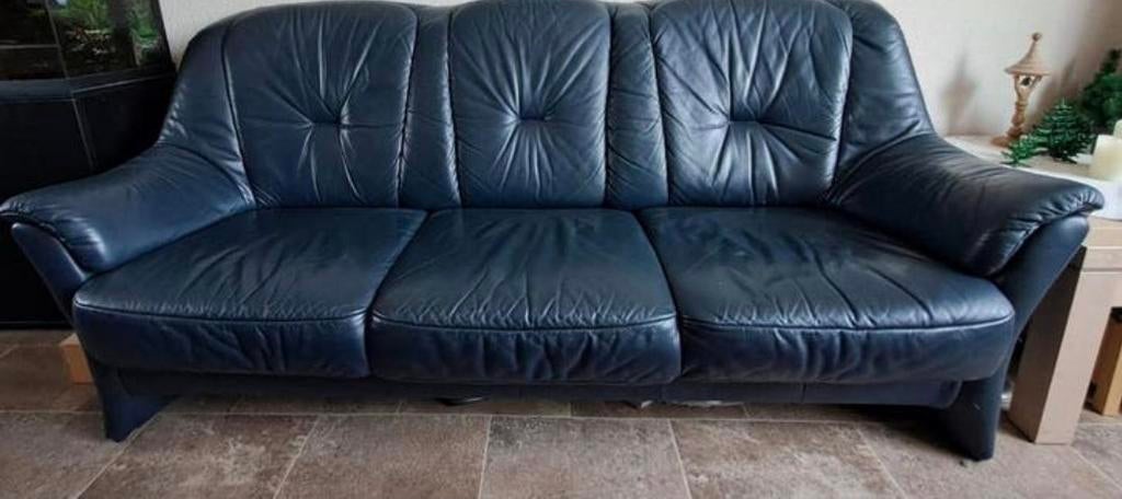 Donkerblauwe bank en fauteuil van kunstleer, Huis en Inrichting, Banken | Bankstellen, Ophalen