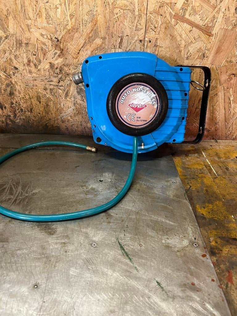 Airpress luchthaspel, Doe-het-zelf en Verbouw, Compressors, Ophalen, Zo goed als nieuw, Mobiel, 6 tot 10 bar