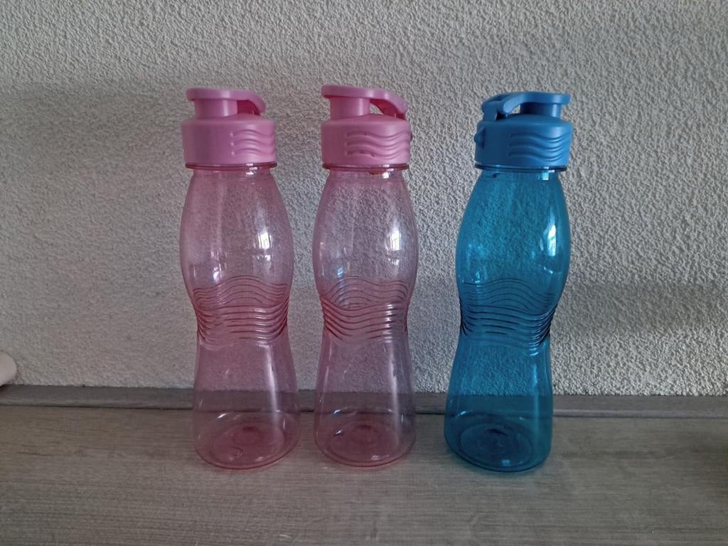 3 kunststof nieuwe drinkbekers met drinktuut, Sport en Fitness, Bidons, Ophalen of Verzenden, Gebruikt
