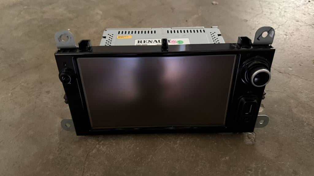 Renault clio DAB+ Autoradio met nieuwste kaartupdate, Ophalen of Verzenden, Zo goed als nieuw