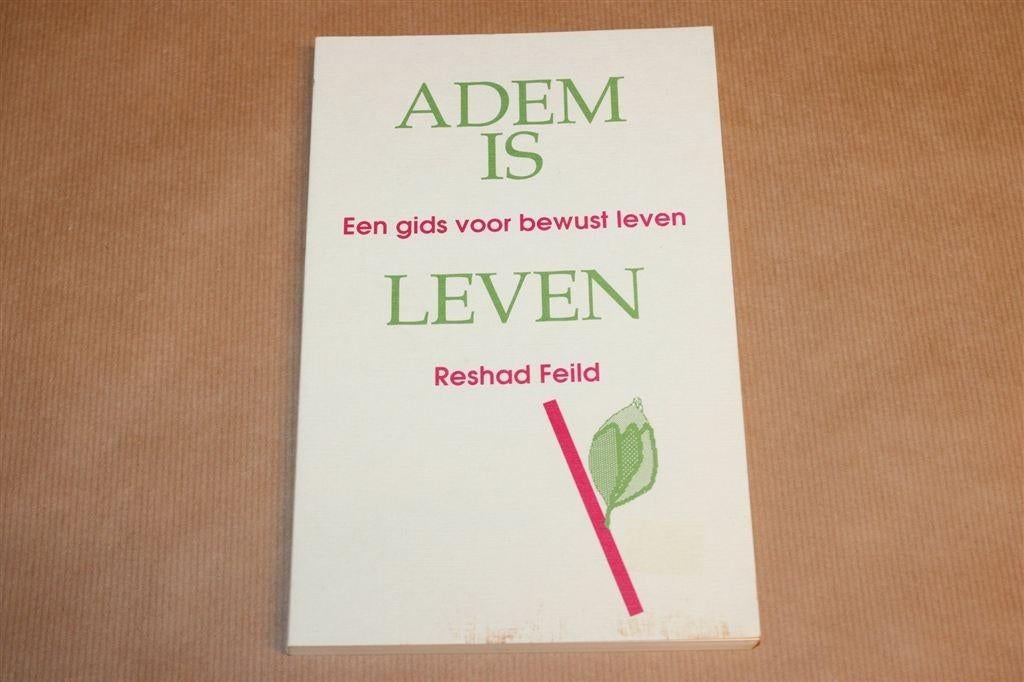 Adem is Leven — Ademhaling & Soefi Mystiek — Feild 1990, Boeken, Ophalen of Verzenden, Gelezen, Overige onderwerpen, Achtergrond en Informatie