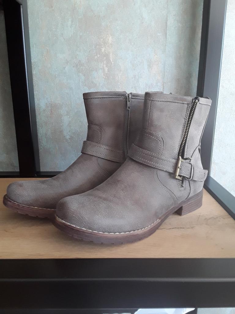 Dameslaarsjes 42 grijs, Kleding | Dames, Schoenen, Ophalen of Verzenden, Zo goed als nieuw, Grijs