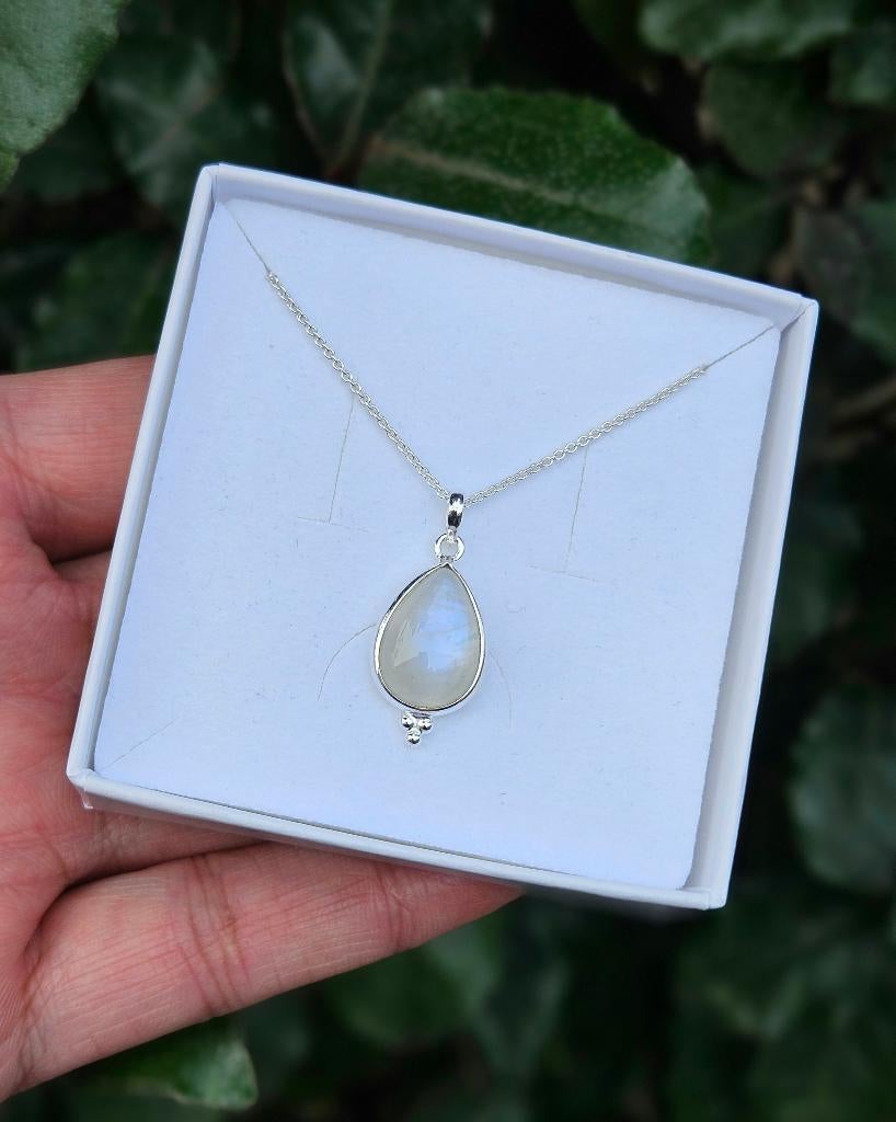 Maansteen Ketting Maya - Echt Zilver, Hoofdstraat 18c, Wit, Info@lavicollection.com, Nieuw