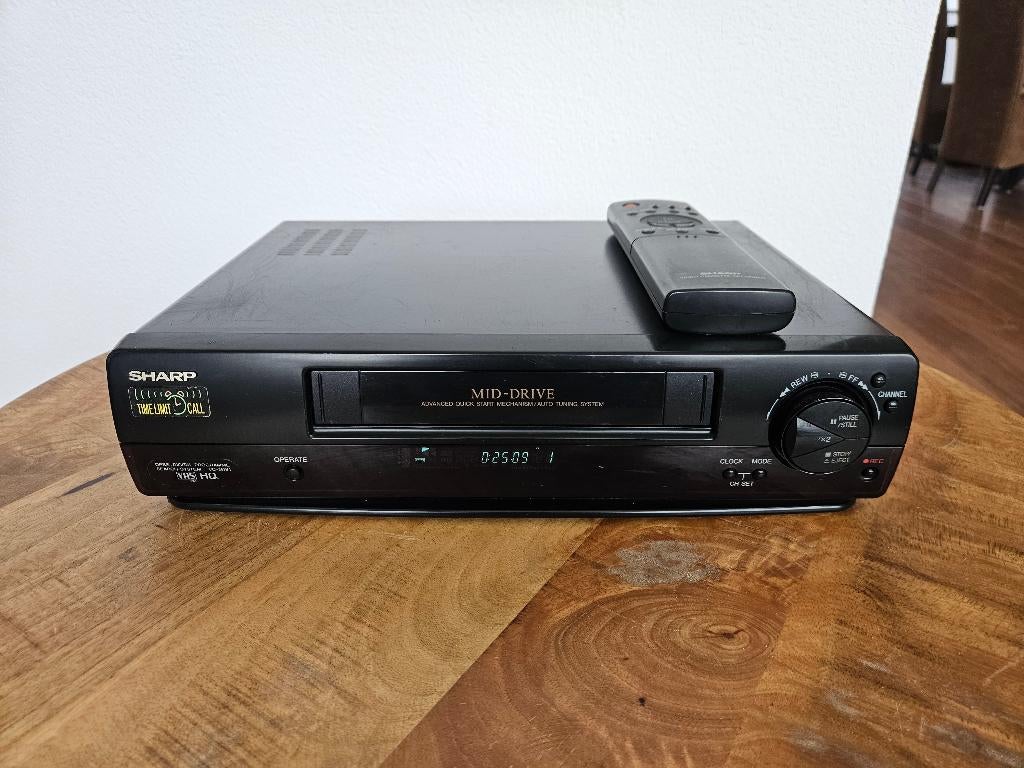 Sharp VHS videorecorder met afstandsbediening, Audio, Tv en Foto, Videospelers, Ophalen, Gebruikt, VHS-speler of -recorder