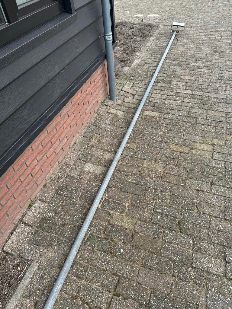 Lange metalen paal 5 mt met led  bouwlamp, Ophalen, Gebruikt