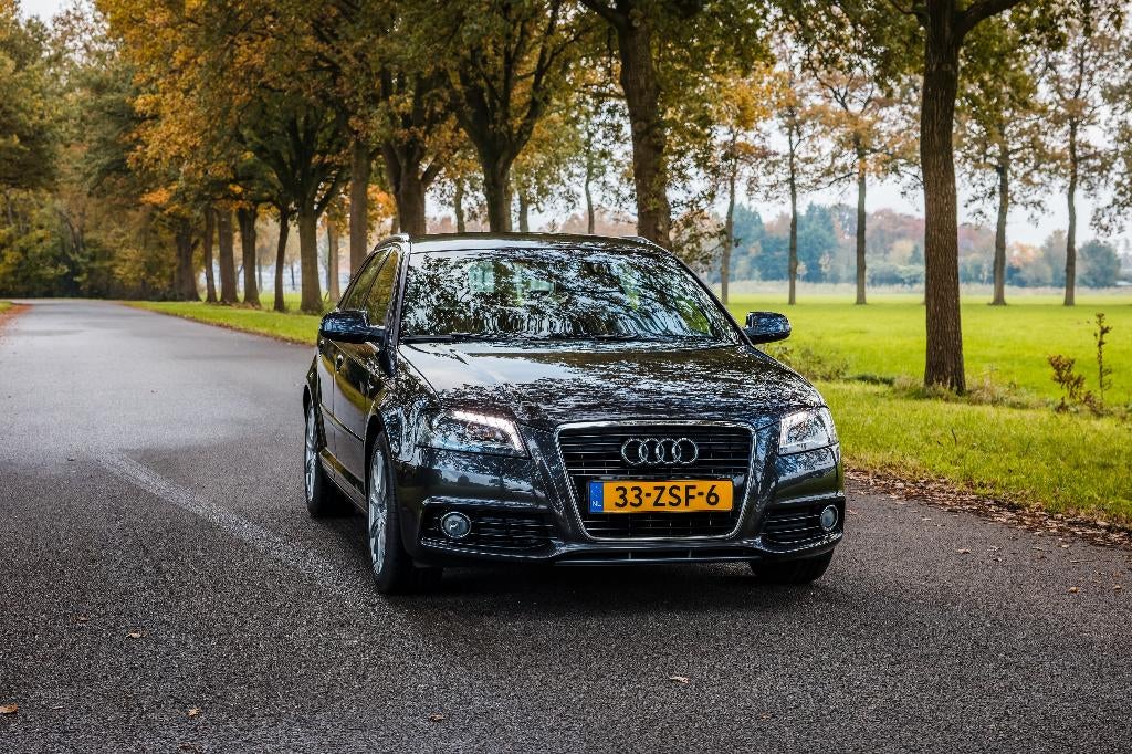 Audi A3 1.2TFSI 77KW SB S-tronic 7 2013 Grijs, Euro 5, Zwart, 4 cilinders, Leder en Stof