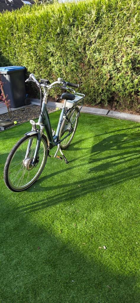 Amslod hamilton elektriesche dames fiets., Gebruikt, 51 tot 55 cm, 50 km per accu of meer, Ophalen