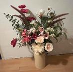 Mooi boeket met zijden/ kunstbloemen. Evt met vaas, Ophalen of Verzenden, Zo goed als nieuw, Binnen