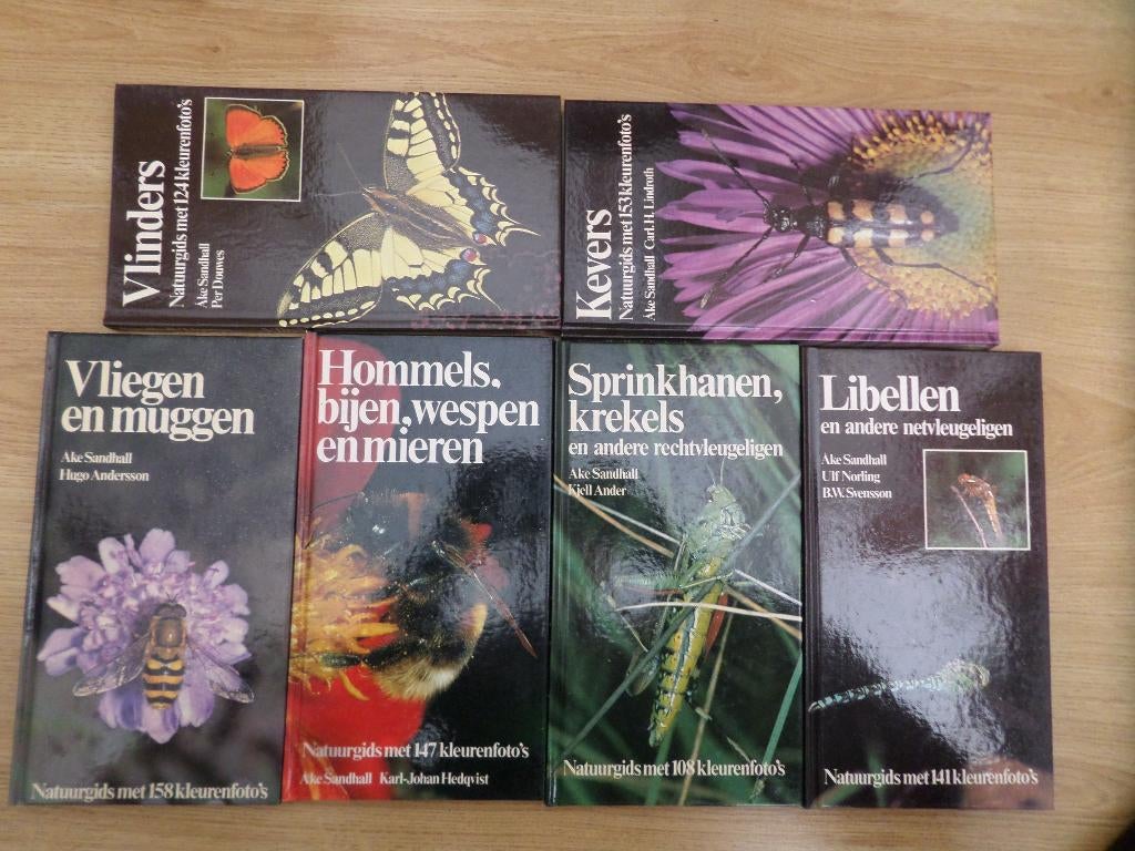 6 natuurgidsen met kleurenfoto's. Sandhall/Andersson, IZGST!, Boeken, Ophalen of Verzenden, Zo goed als nieuw, Natuur algemeen