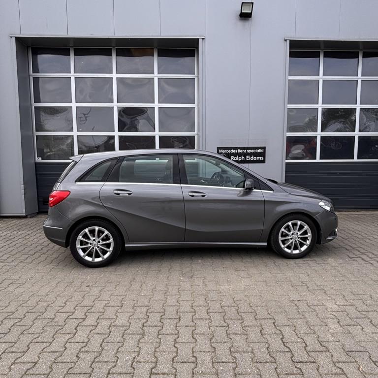 Mercedes-Benz B-Klasse 180 Prestige (bj 2013, automaat), Auto's, Mercedes-Benz, Automaat, 1325 kg, Gebruikt, 4 cilinders