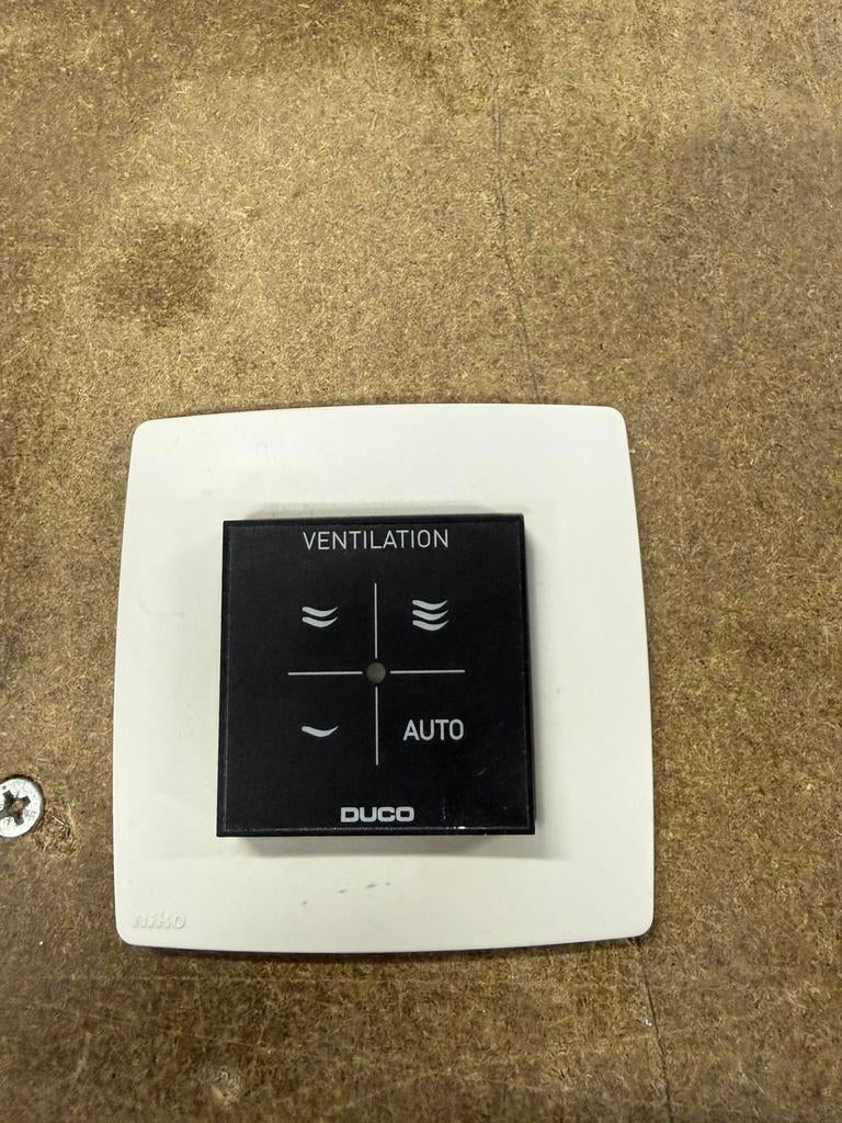 Duco CO2 ruimtesensor en bediening RF/BAT, Ophalen of Verzenden, Zo goed als nieuw, Ventilator en Afzuiger