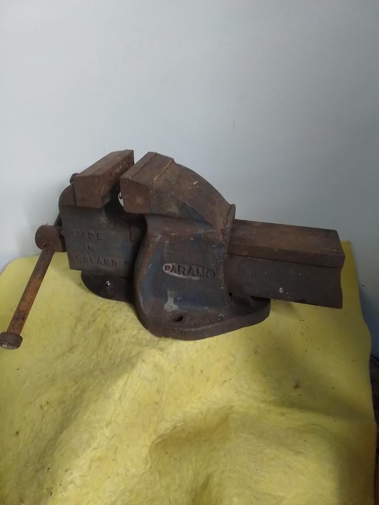 15016 )PARANO no2 bankschroef  Bek 90mm, Ophalen of Verzenden