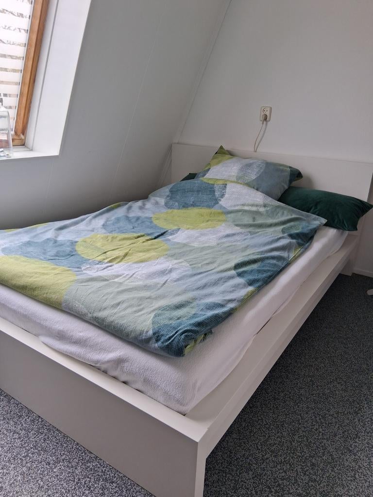 Ikea Malm bed wit 140x200 cm met lattenbodem, Huis en Inrichting, Slaapkamer | Bedden, Ophalen, Gebruikt, Wit, Tweepersoons