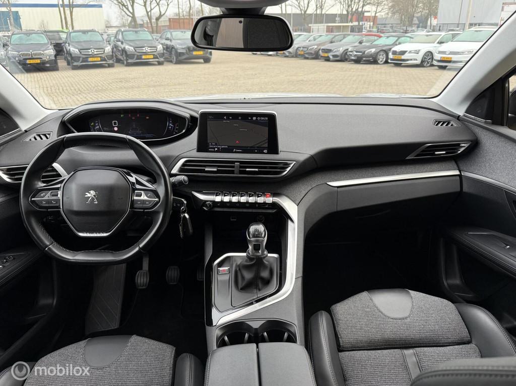 Peugeot 3008 1.2 PureTech Allure DISTRIBUTIERIEM NIEUW!, Auto's, Peugeot, Voorwielaandrijving, Gebruikt, 1199 cc, Wit