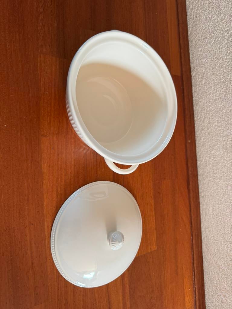 Dekschaal Wedgwood Windsor, Ophalen of Verzenden, Wedgwood, Porselein, Schaal of Schalen