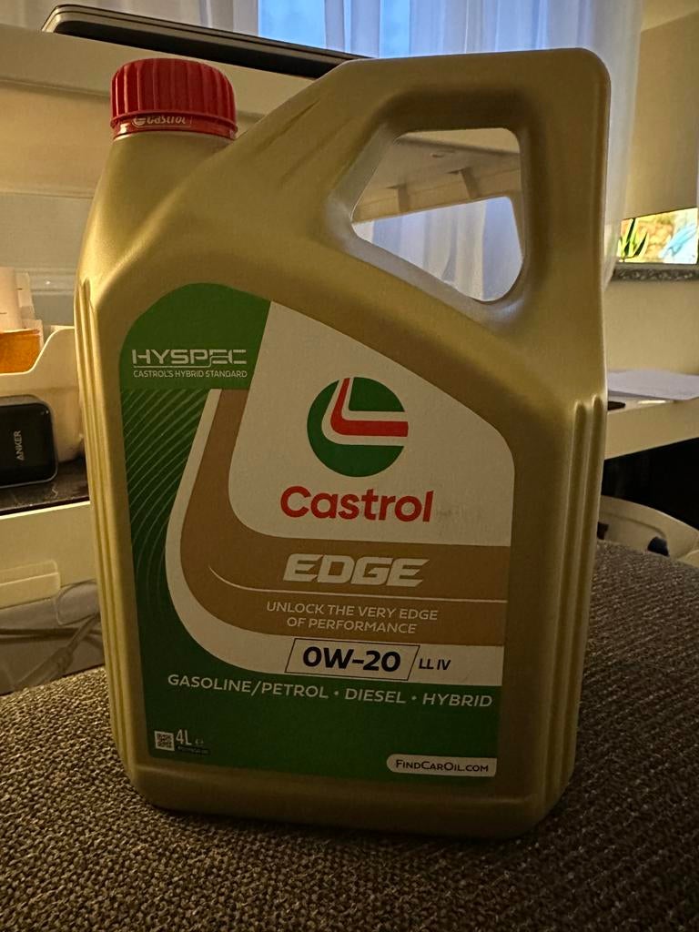 Castrol 0W20 motorolie - ruim 3,5 liter, Auto diversen, Ophalen of Verzenden