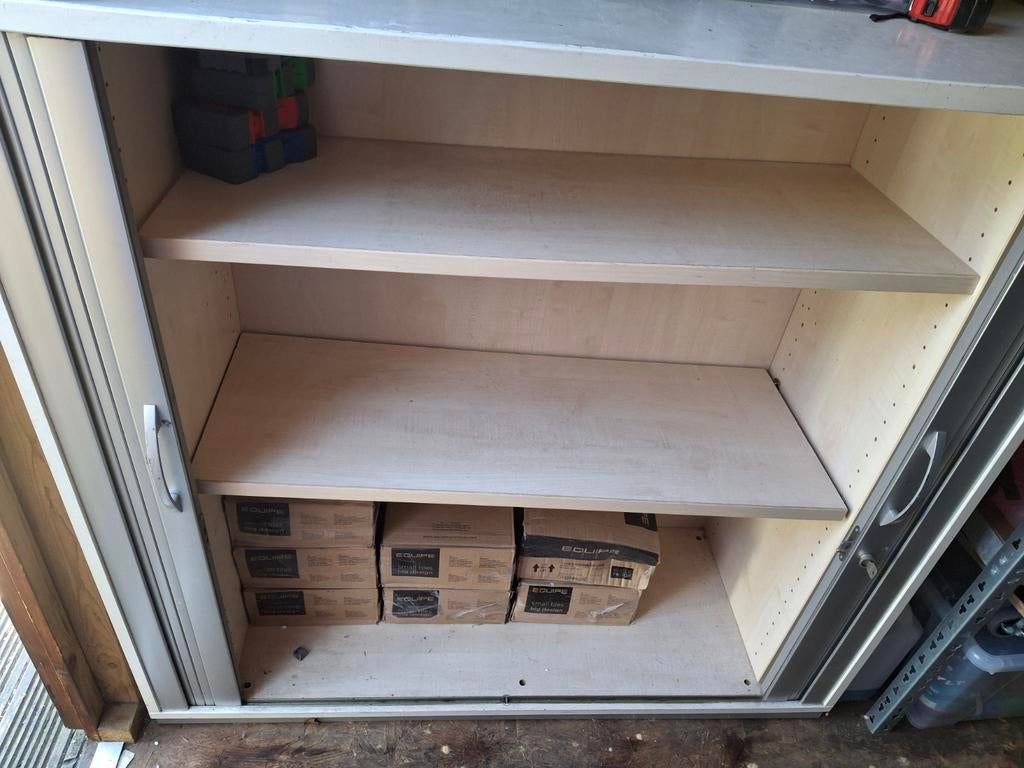 roldeurkast voor bv schuur, Ophalen, Gebruikt, Hout, Overige typen