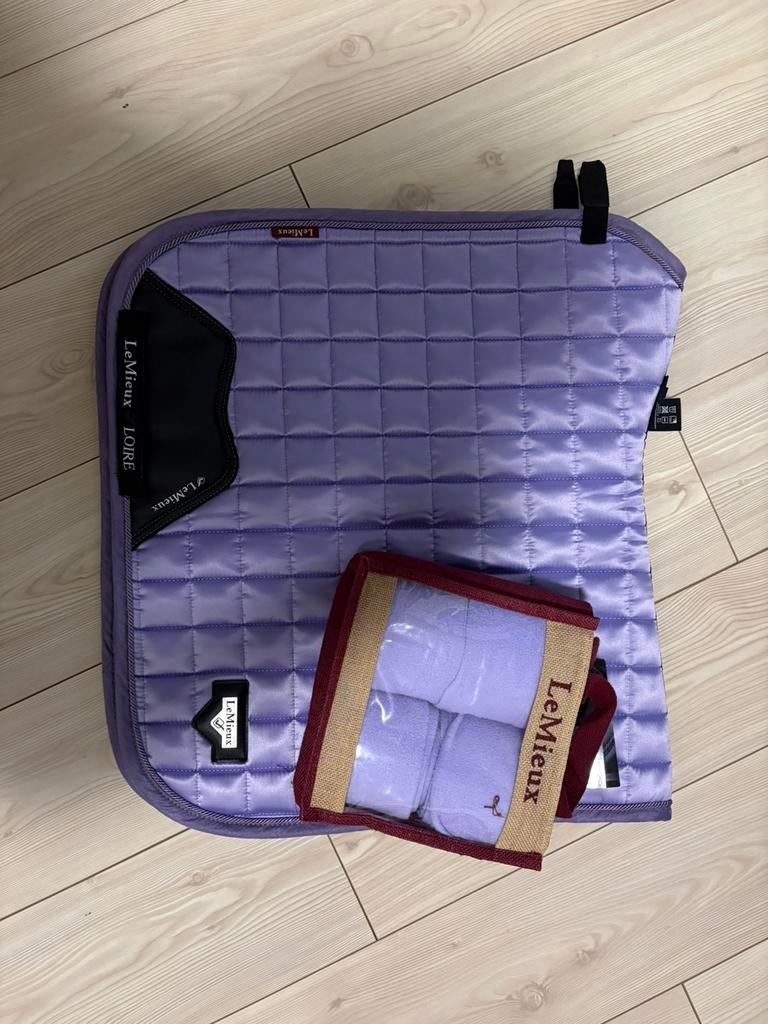 Lemieux wisteria dressuur set, Full (L), Dressuurdekje, Ophalen of Verzenden, Anatomisch gevormd