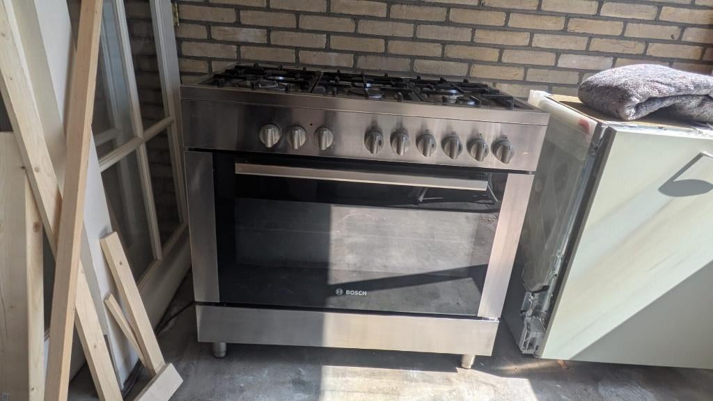 Bosch gasfornuis (HSB735057N), Ophalen, Gebruikt, 60 cm of meer, Gas