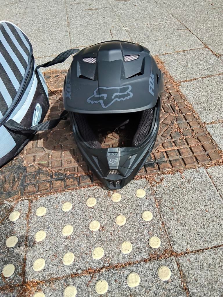 FOX V1 HELM. MAAT XL MET OPBERGTAS, Motoren, Offroadhelm, XL, Tweedehands, Ophalen