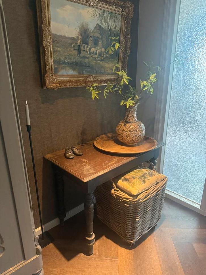 Oud doorleefd/ geleefd tafeltje!, Antiek en Kunst, Curiosa en Brocante, Ophalen