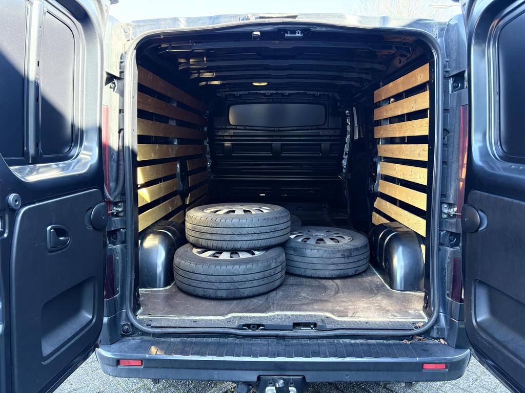 Renault Trafic 2.0 dCi 120 L2H1 MARGE | LMV | ZEER NETTE BUS, Voorwielaandrijving, Stof, Gebruikt, Euro 6