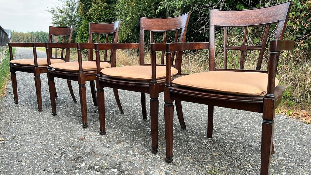 4 eetkamer armstoelen, Ophalen