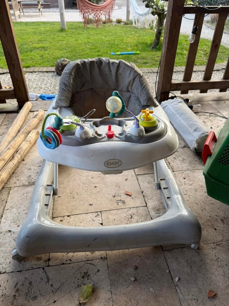 Loopstoeltje, Ophalen of Verzenden, Zo goed als nieuw