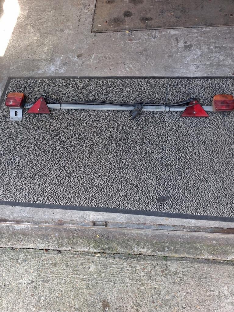 Verlichting balk, Ophalen