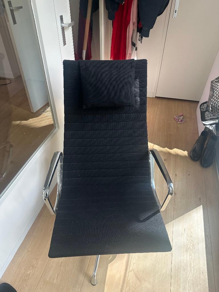 zitstoel eames, Ophalen, Gebruikt, Eenpersoons, 100 tot 125 cm