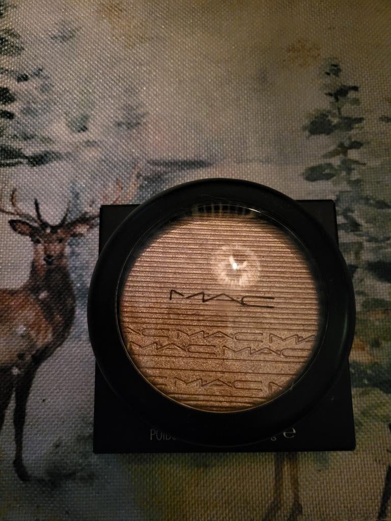 Mac Extra Dimension Skinfinish Highlighter Nieuw, Ophalen of Verzenden, Nieuw, Gehele gezicht, Make-up